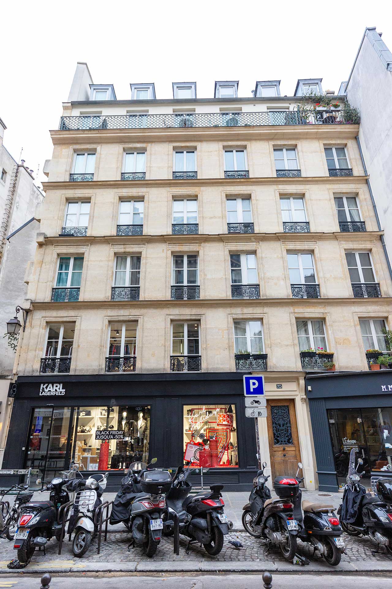 25 Rue Vieille du Temple 75004 Paris